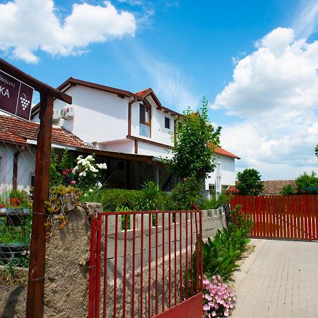 Arаbeska Family Winery & Apartments Kavadarci Esterno foto