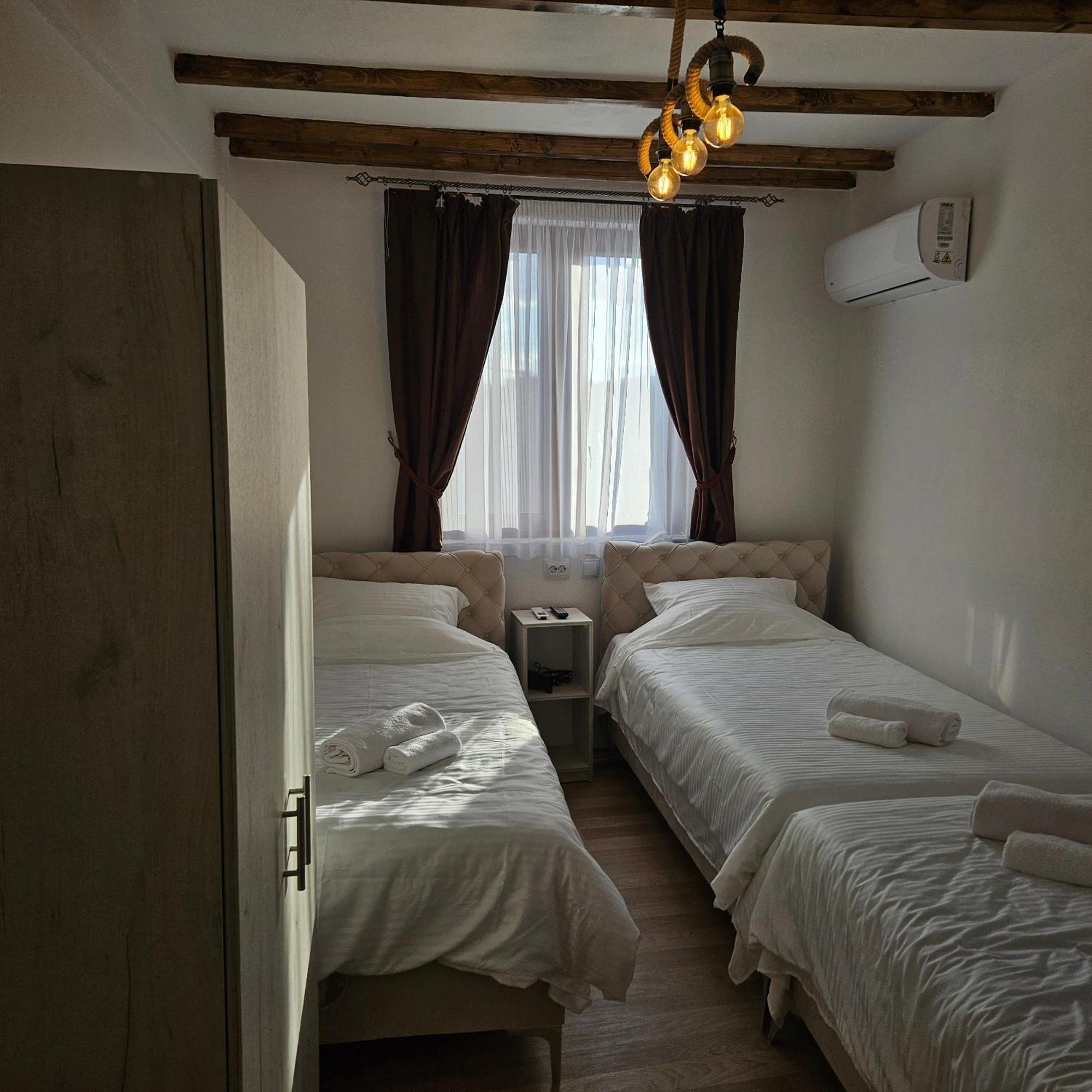 Arаbeska Family Winery & Apartments Kavadarci Esterno foto