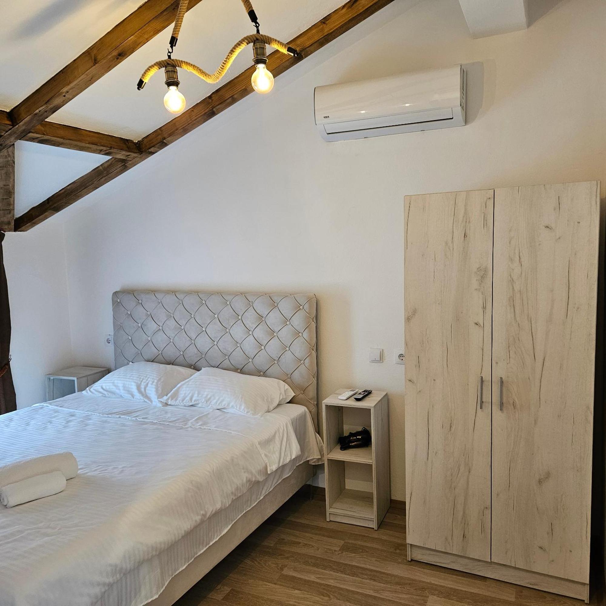 Arаbeska Family Winery & Apartments Kavadarci Esterno foto